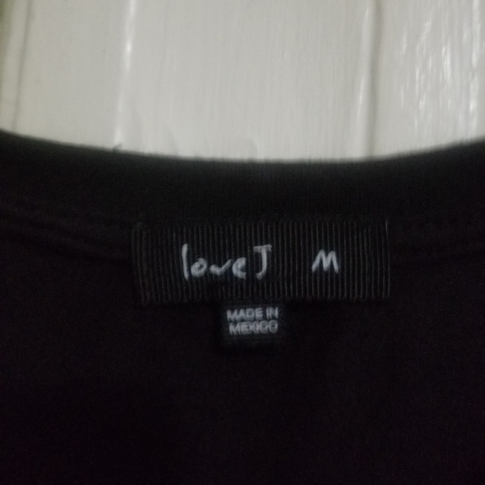 T shirt - Picture 3 of 4